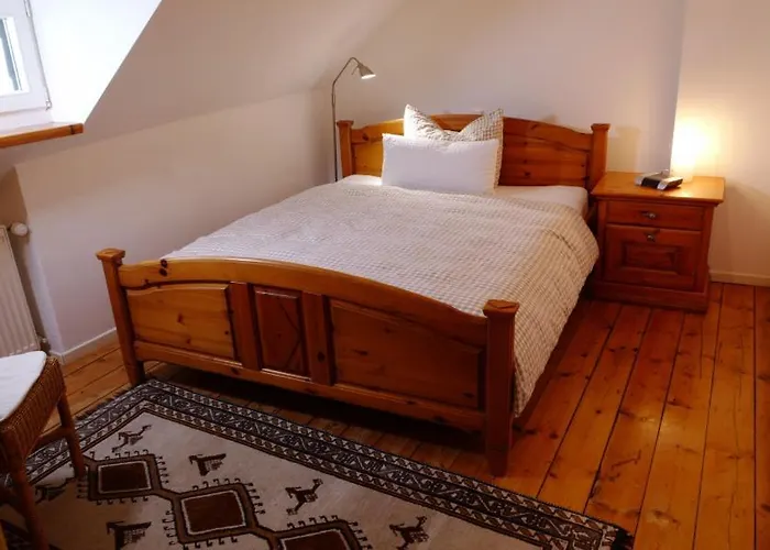 Landgasthof Kirschgarten فندق *